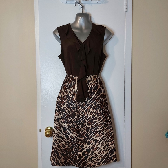 Leopard Print Skirt - Picture 4 of 5